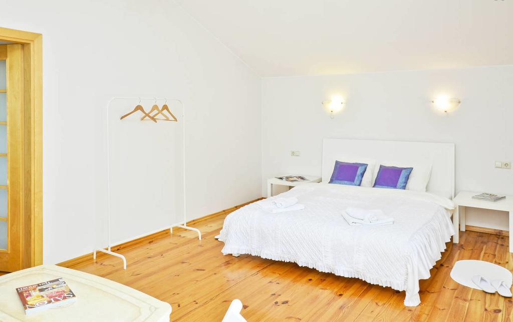 Irena Family House Hotel Vilnius Room photo